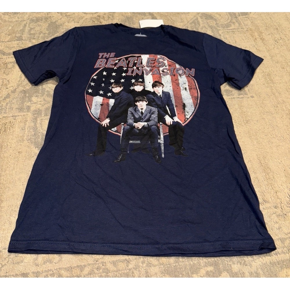New The Beatles Invasion‎ American Flag Background - Blue Shirt Sz Small Mens